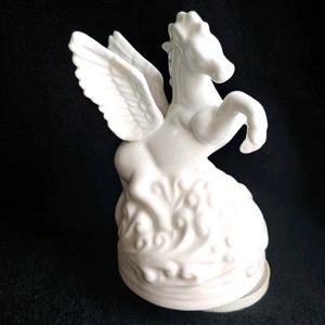 s Unicorn Pegasus Porcelain Pottery Equestrian Mus